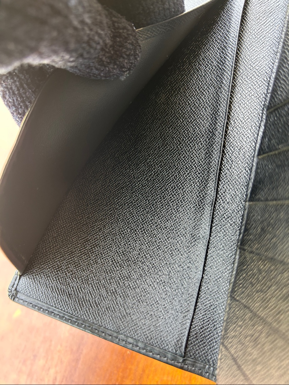 Louis Vuitton Epi long wallet, black - Picture 13 of 16